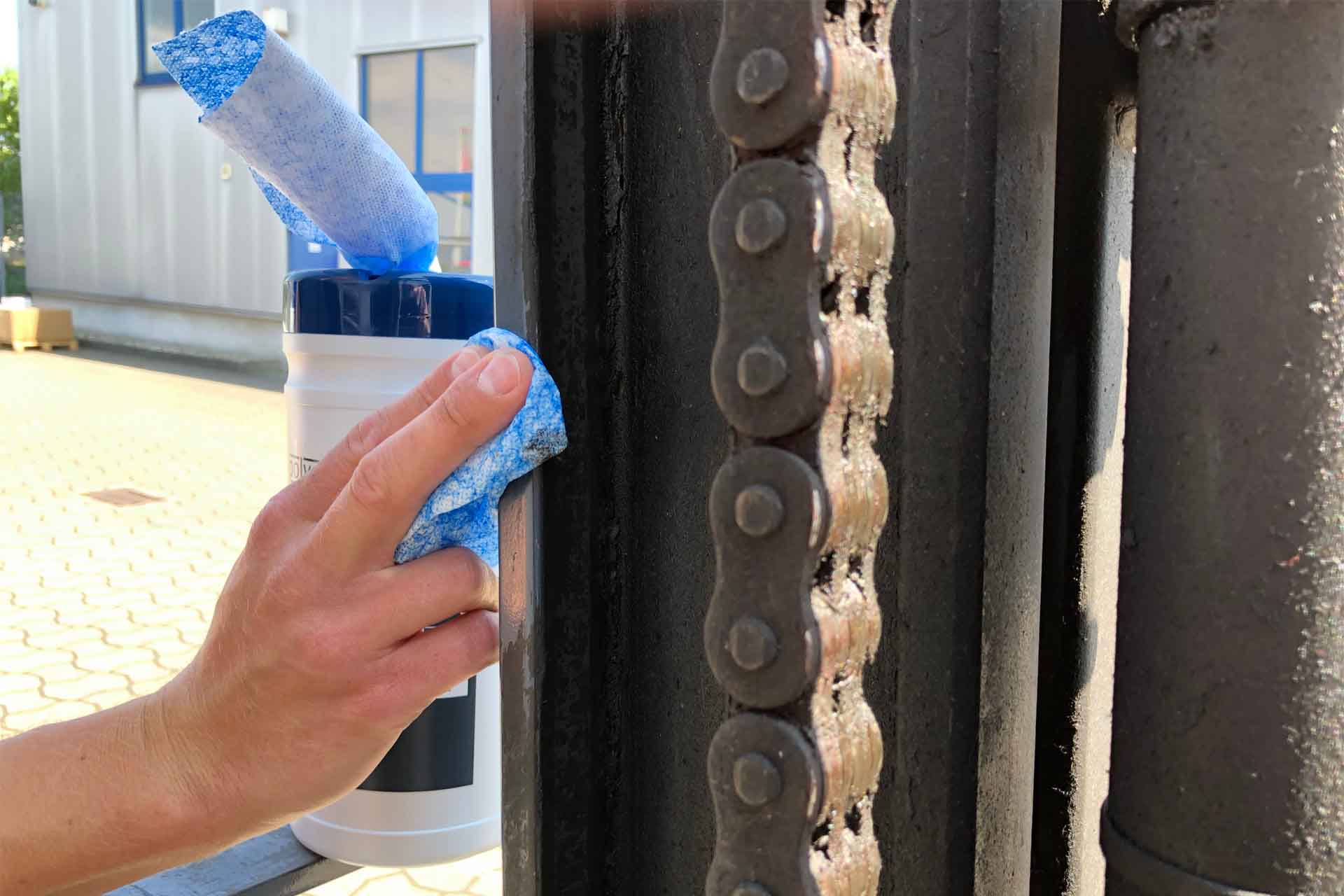 Industrial Wet Cleaning Wipes